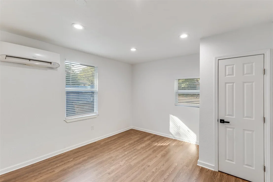 Photo of 1107 Chesapeake DR