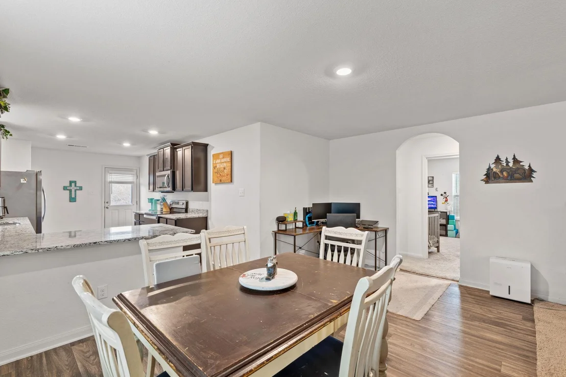 Photo of 337 Crescent Park DR