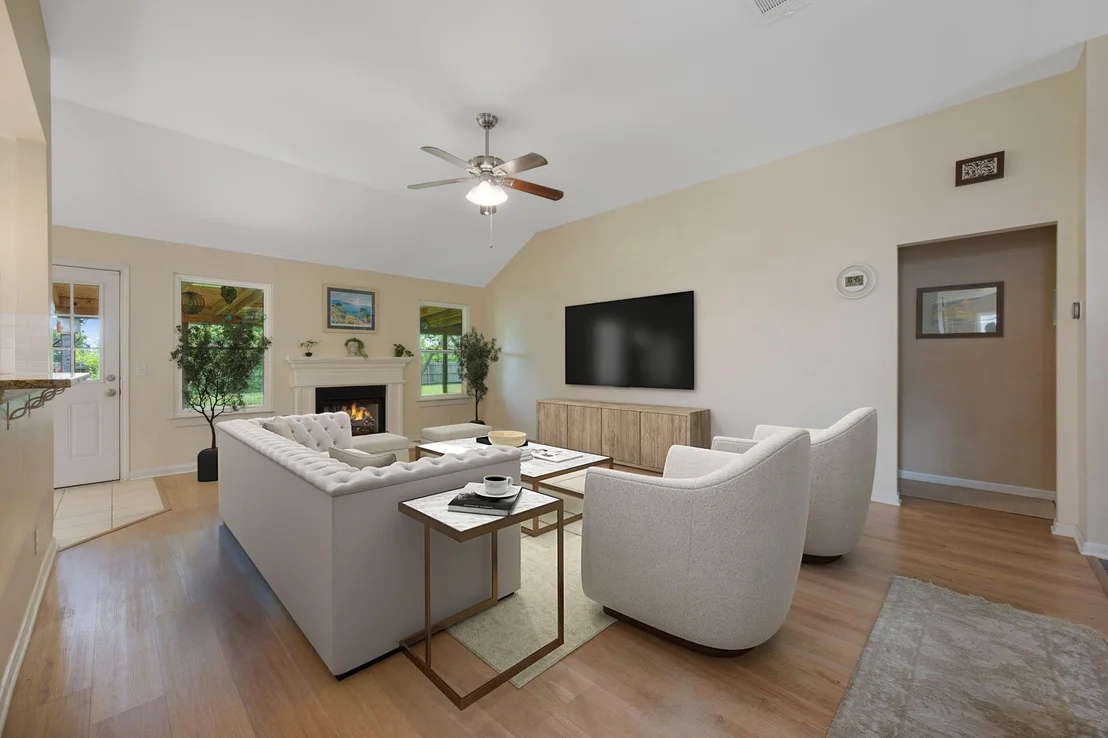 Photo of 206 Evergreen CIR
