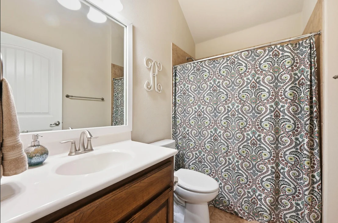 Photo of 114 Drury LN