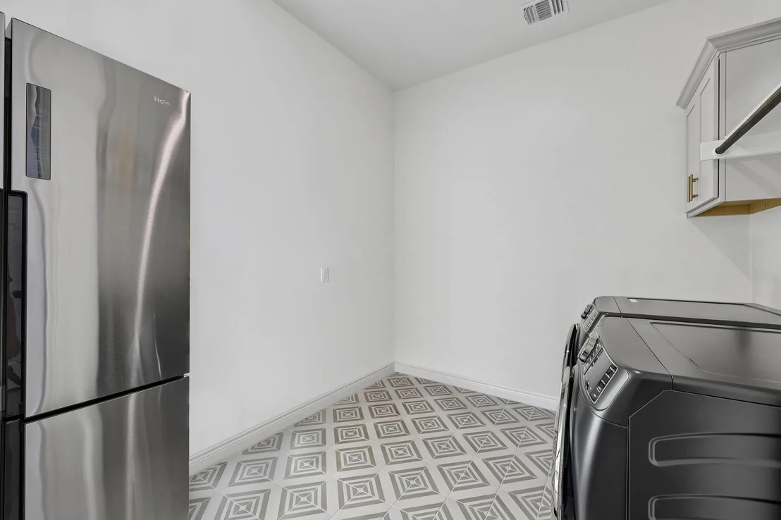 Photo of 130 Firethorn LOOP