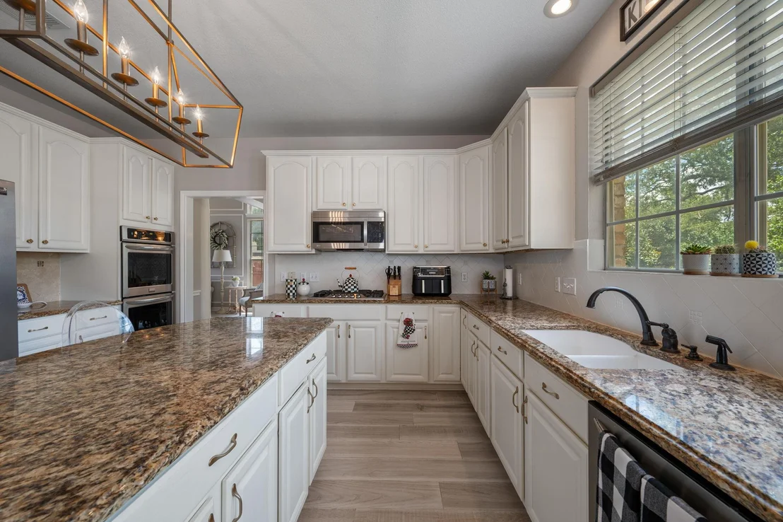 Photo of 10001 Lachlan DR