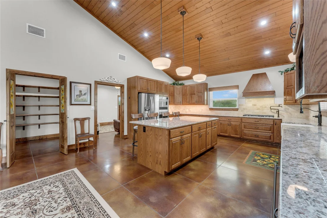 Photo of 5020 County Road 252