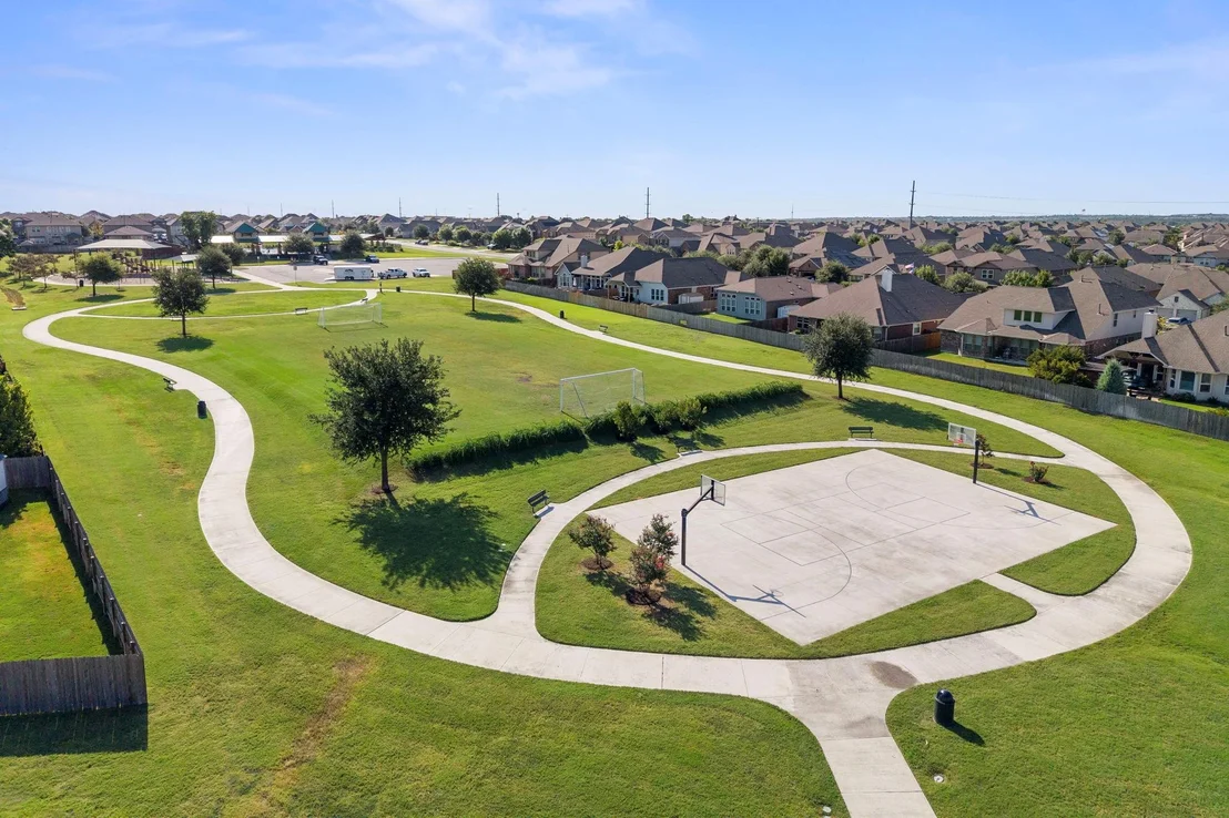Photo of 6122 Genova PL