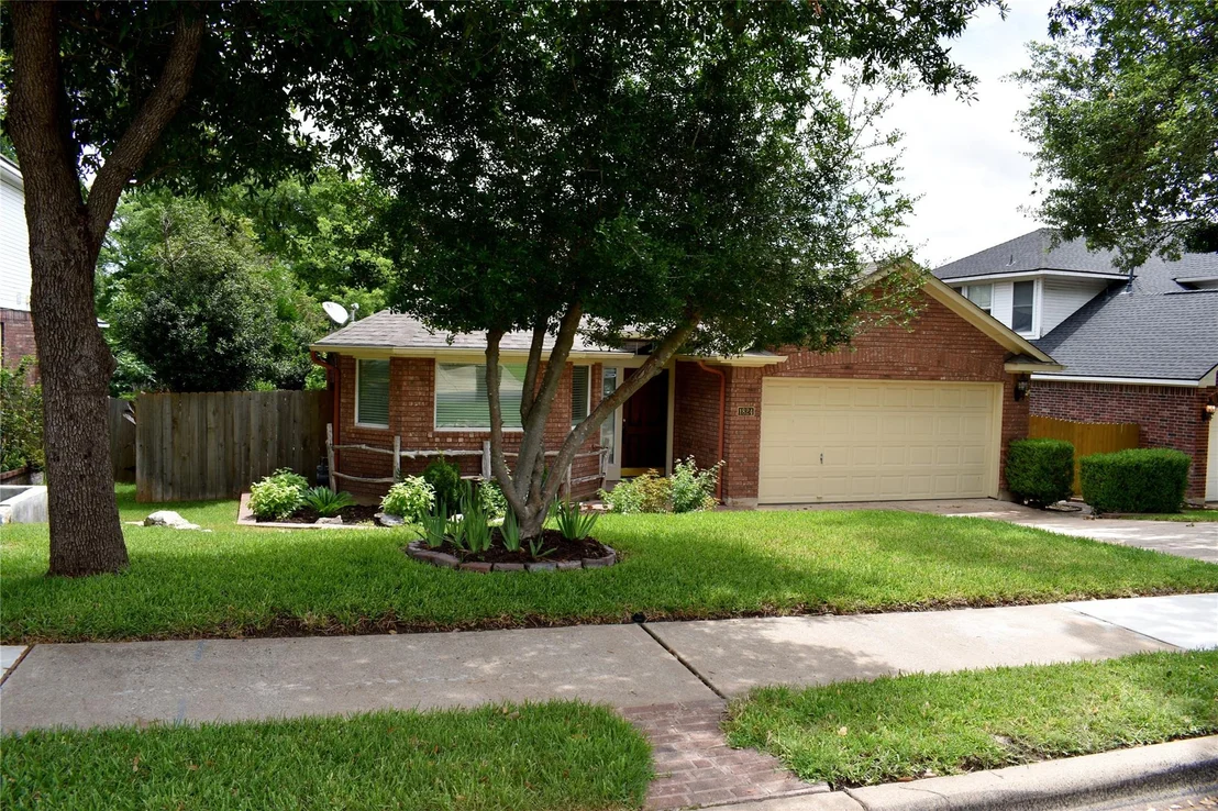 Photo of 1824 Red Rock DR