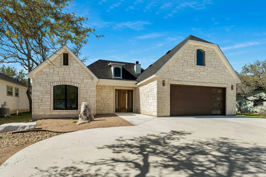 Photo of 326 Coventry RD