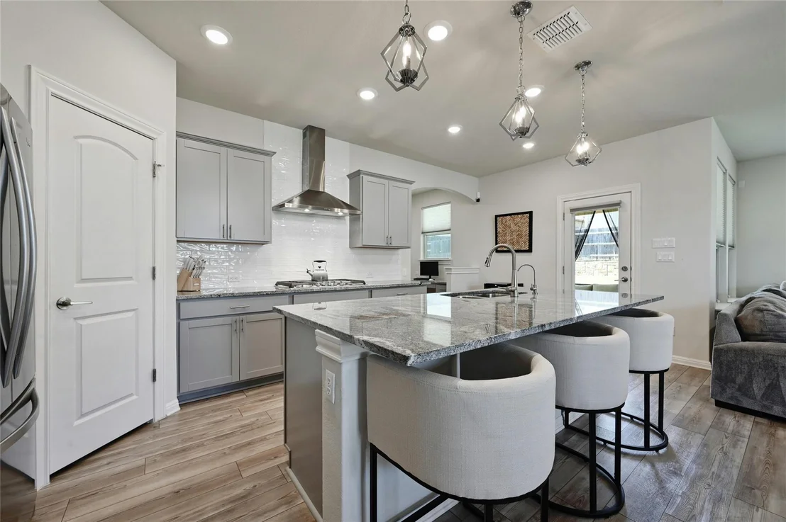 Photo of 468 Purple Heart DR