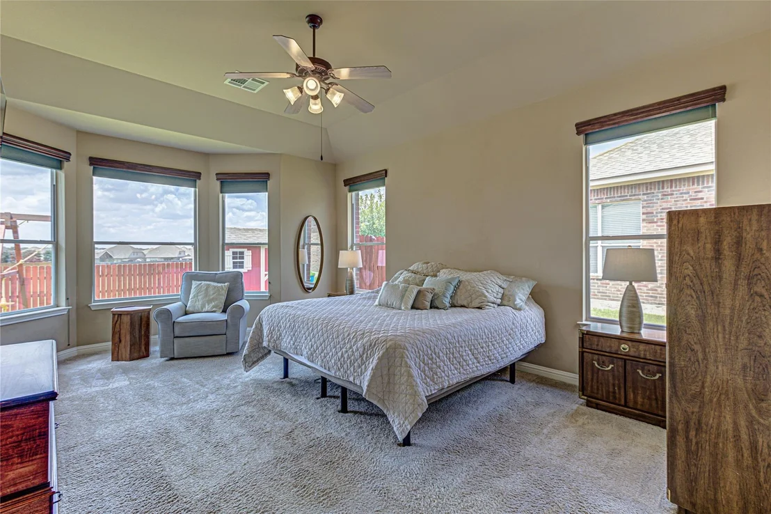 Photo of 271 Middle Creek DR