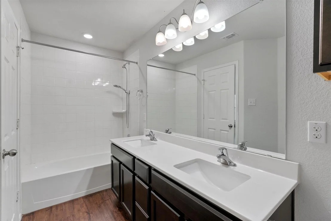 Photo of 6305 Tess RD