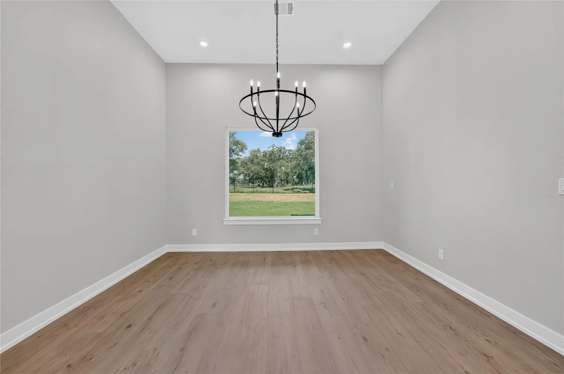 Photo of 101 Lakeview CT
