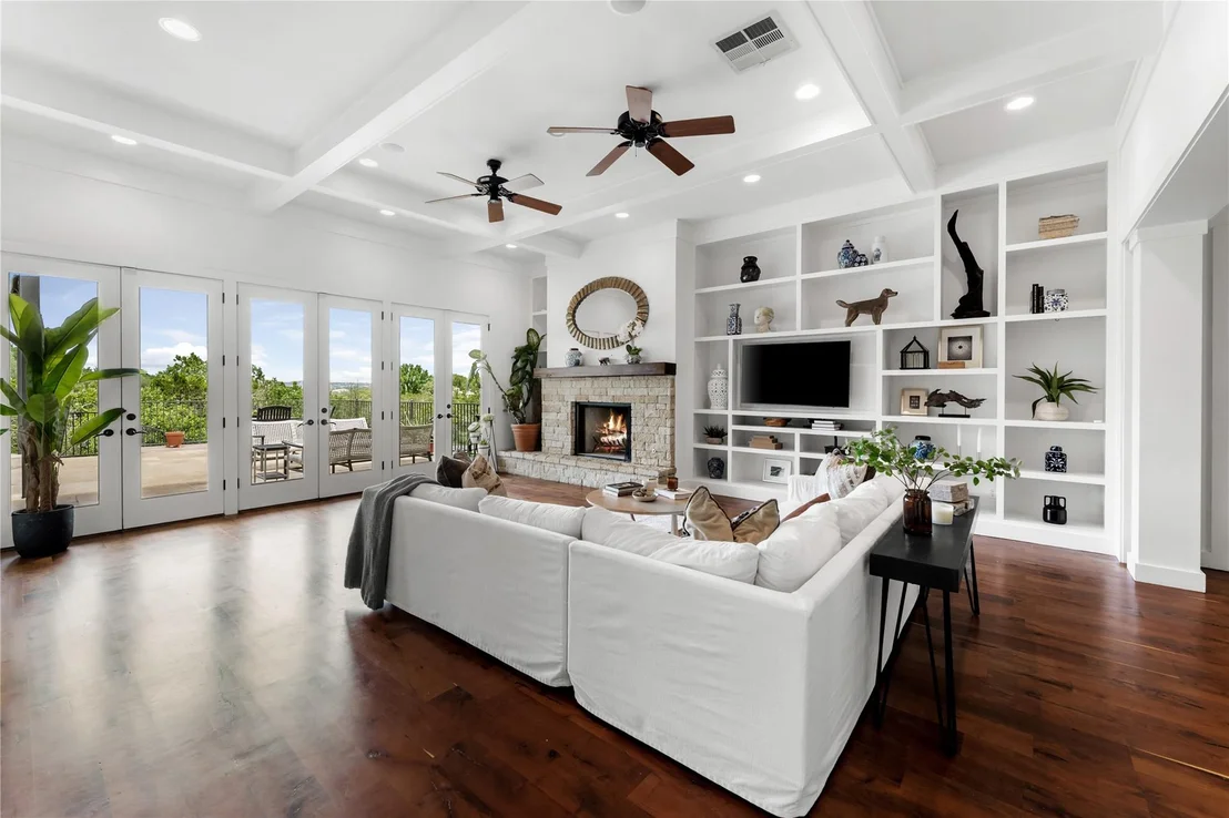 Photo of 5 Clarendon LN