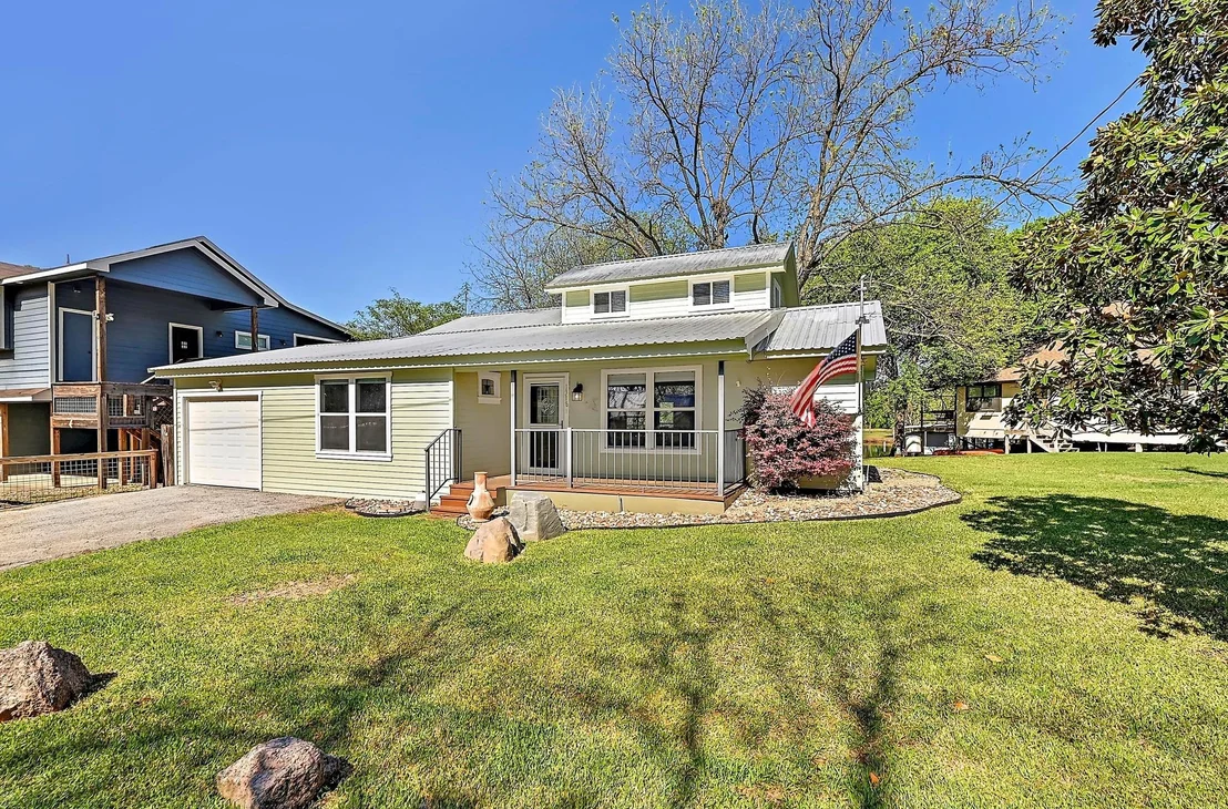 Photo of 1318 Contour DR