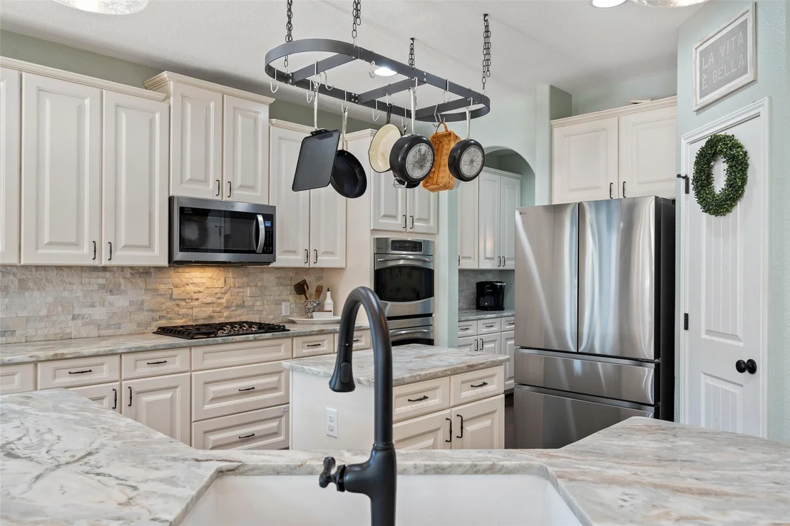Photo of 302 Bellagio DR