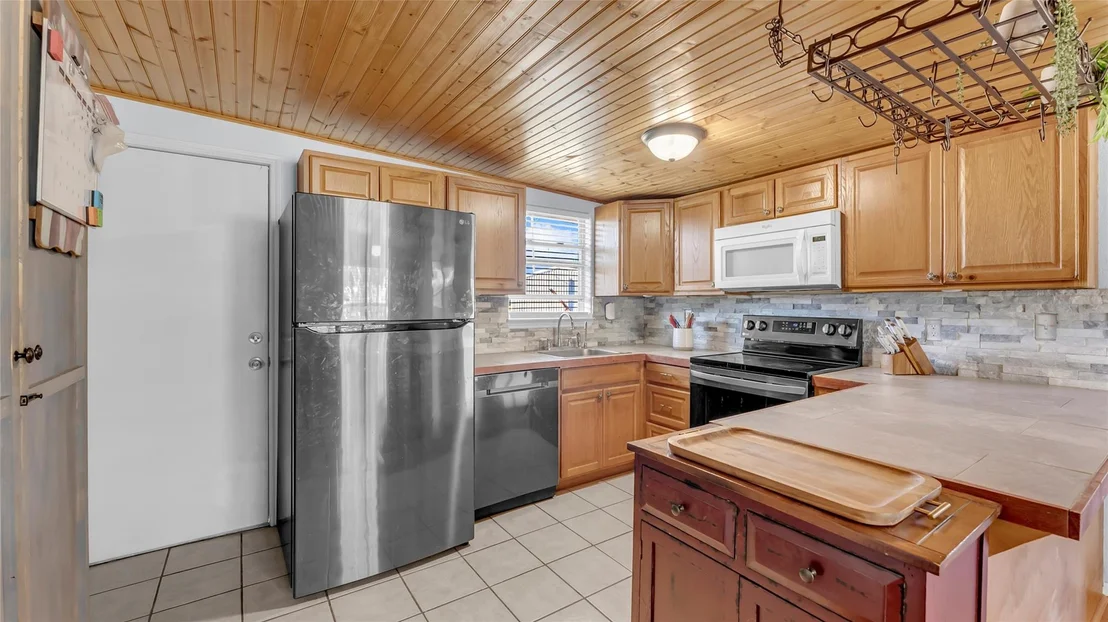 Photo of 1415 Bee LN