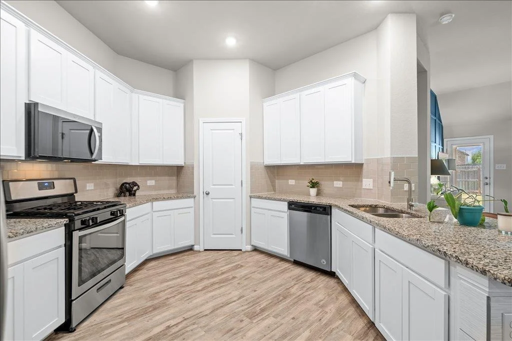 Photo of 17004 Lathrop Ave