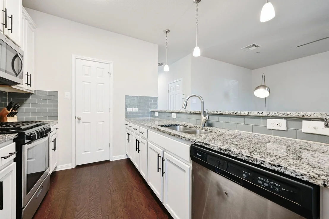 Photo of 1402 Catalan RD