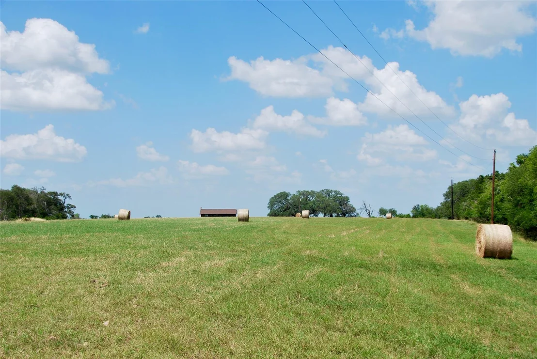 Photo of 2725 Old Lehmann RD