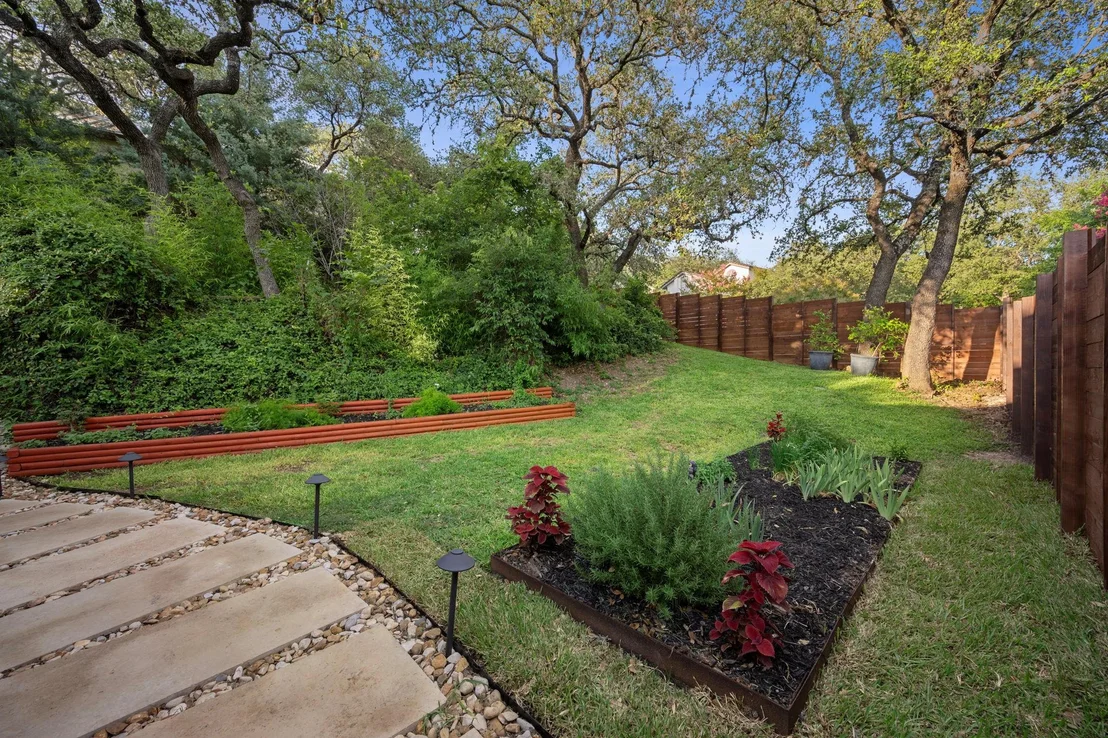 Photo of 5301 Backtrail DR