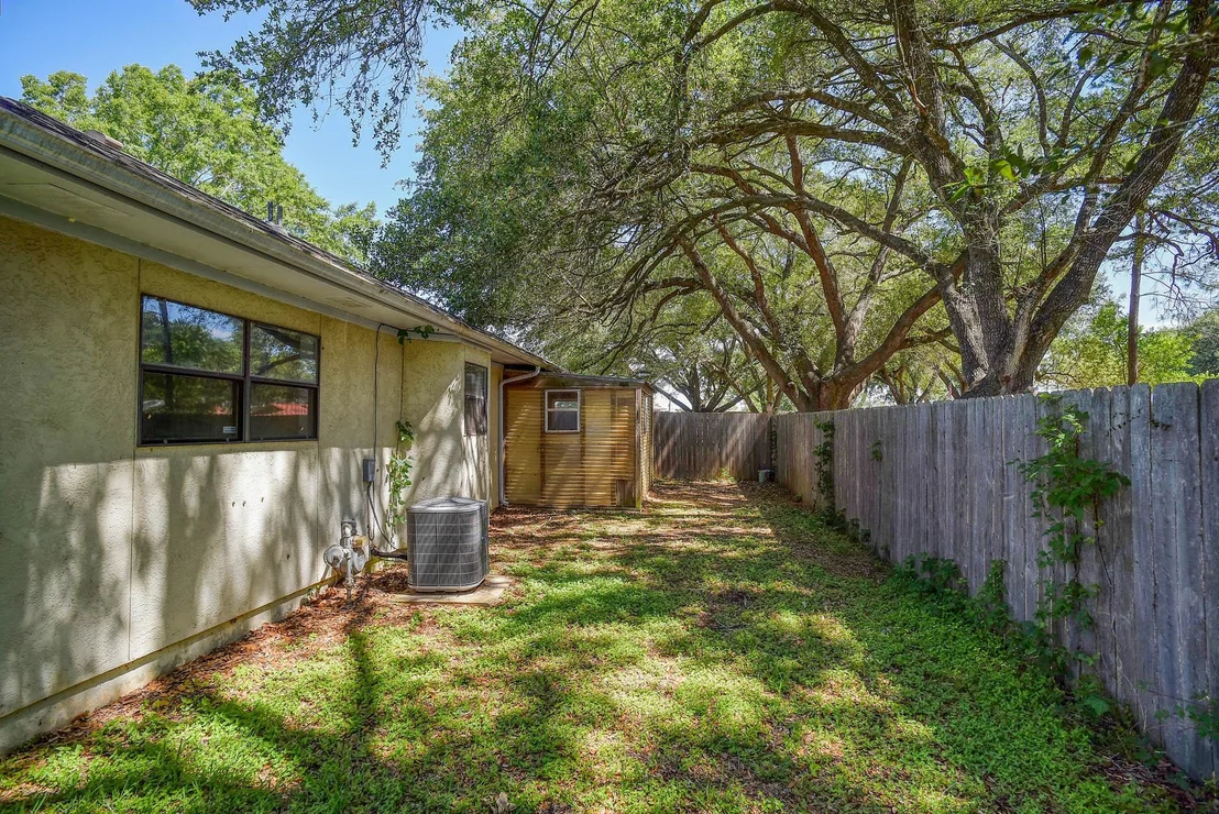 Photo of 504 Leah LN