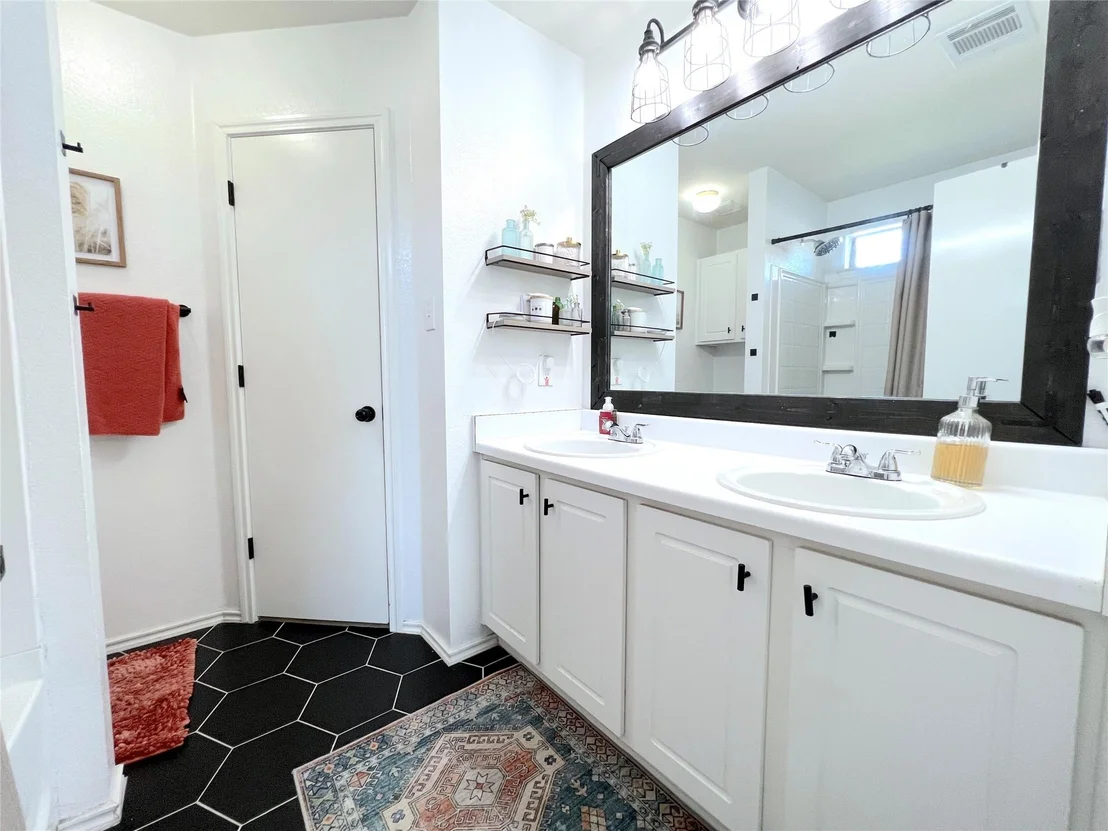 Photo of 2204 Brewers PL