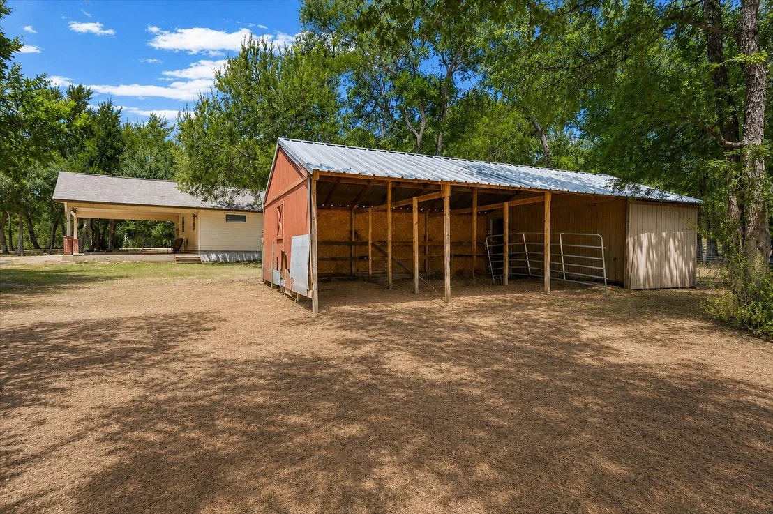 Photo of 2150 124 County RD
