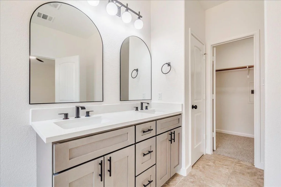 Photo of 484 Travertine TRL
