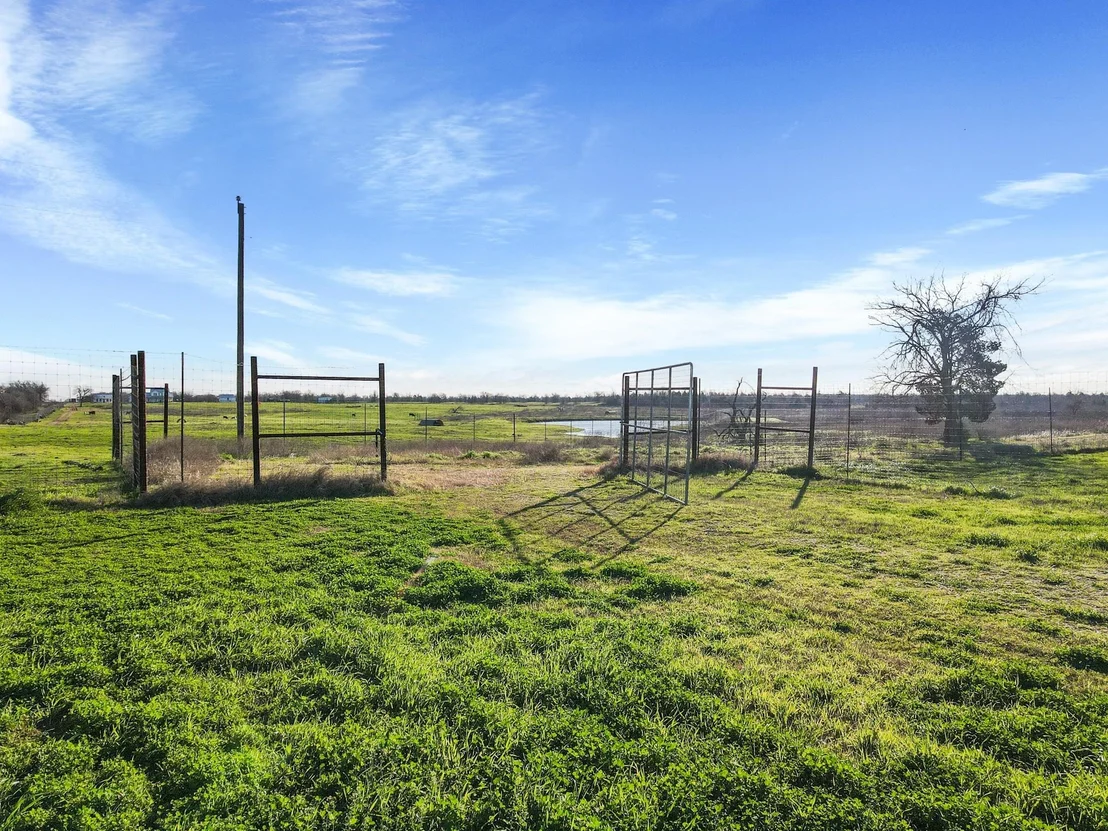 Photo of 3935 CR 463