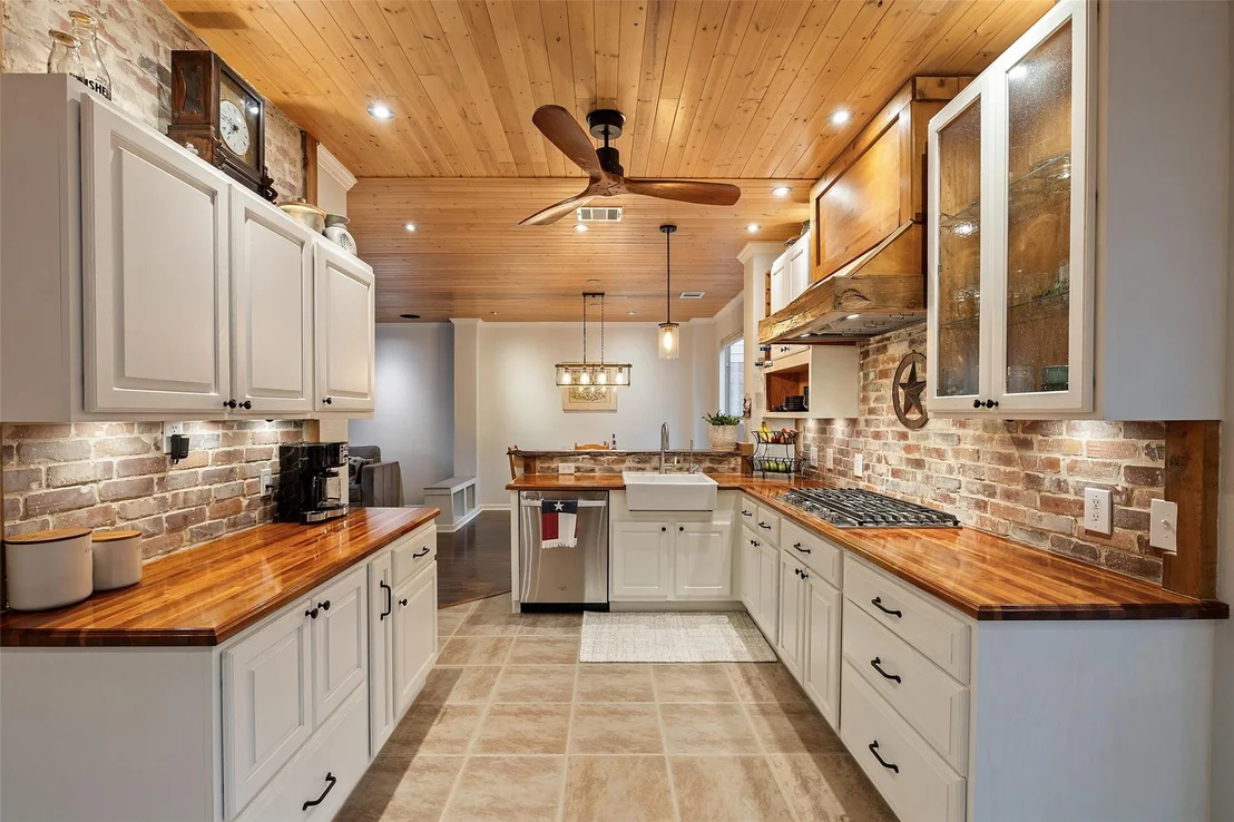 Photo of 4345 Canyon Glen CIR