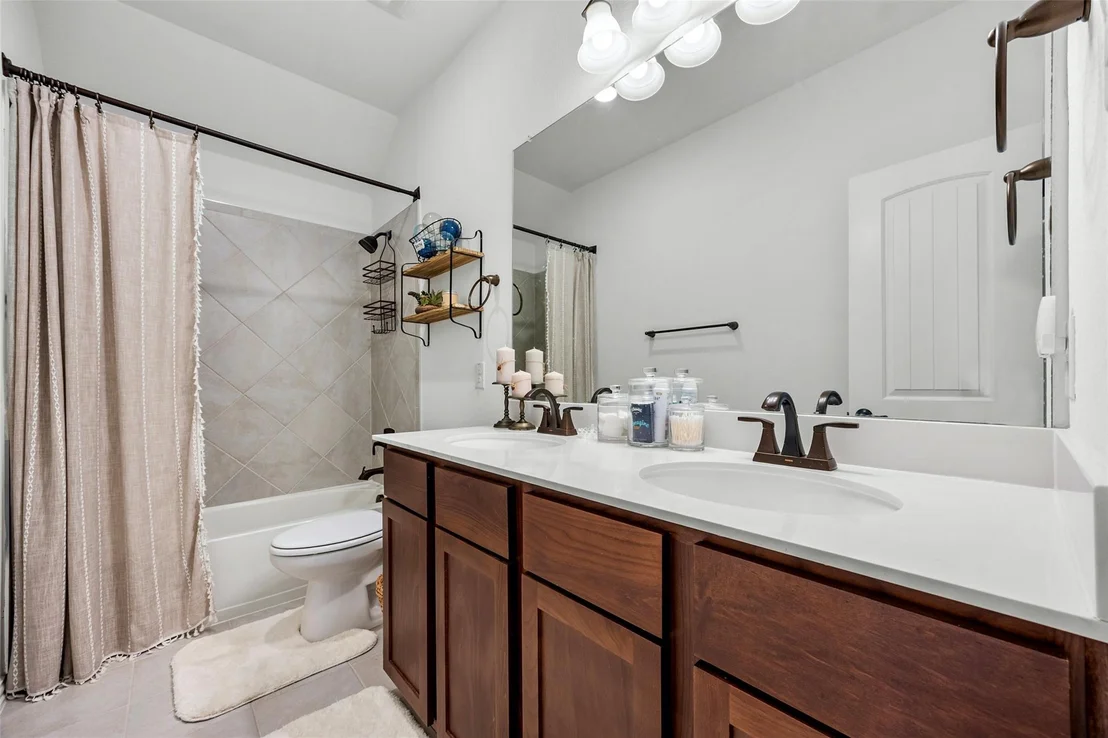 Photo of 406 Bluejack WAY