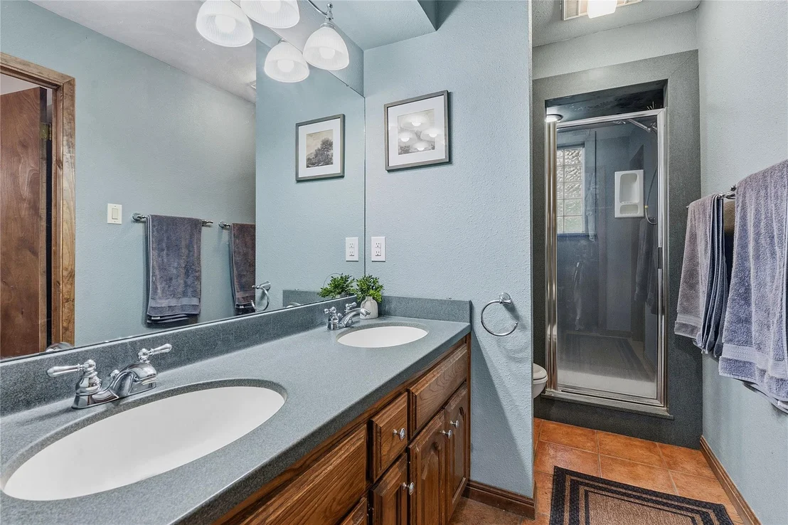 Photo of 203 Leisurewoods DR