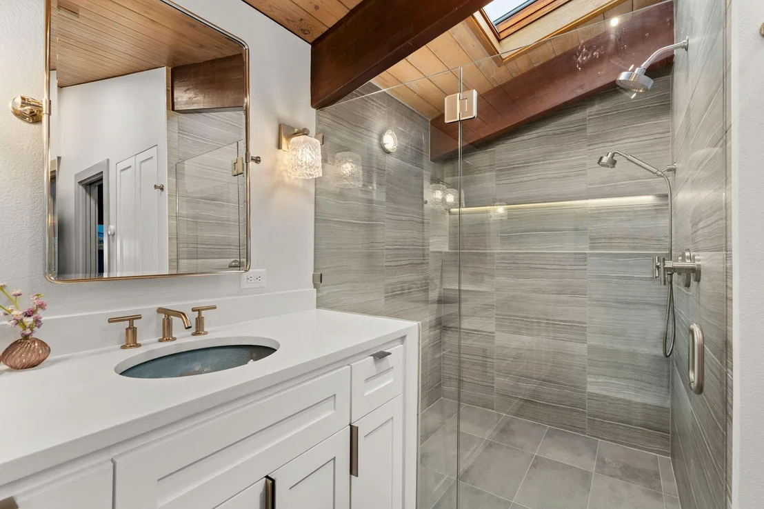 Photo of 1400 Mount Larson RD