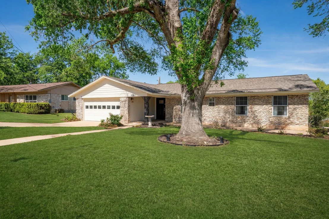 Photo of 906 Rocky Spring RD