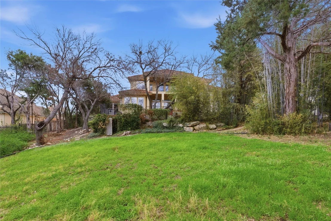 Photo of 4321 Lakeway BLVD