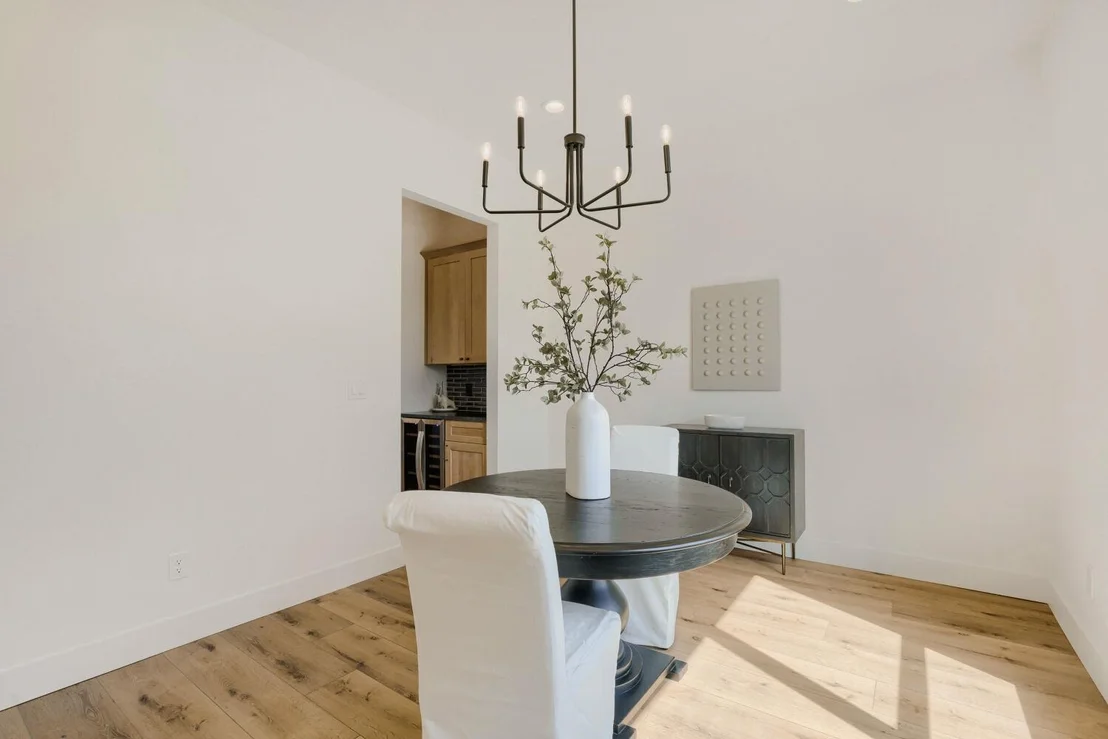 Photo of 3405 Congress Ave