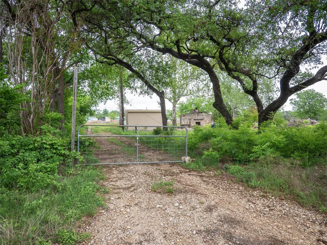 Photo of 23300 Windy Valley RD