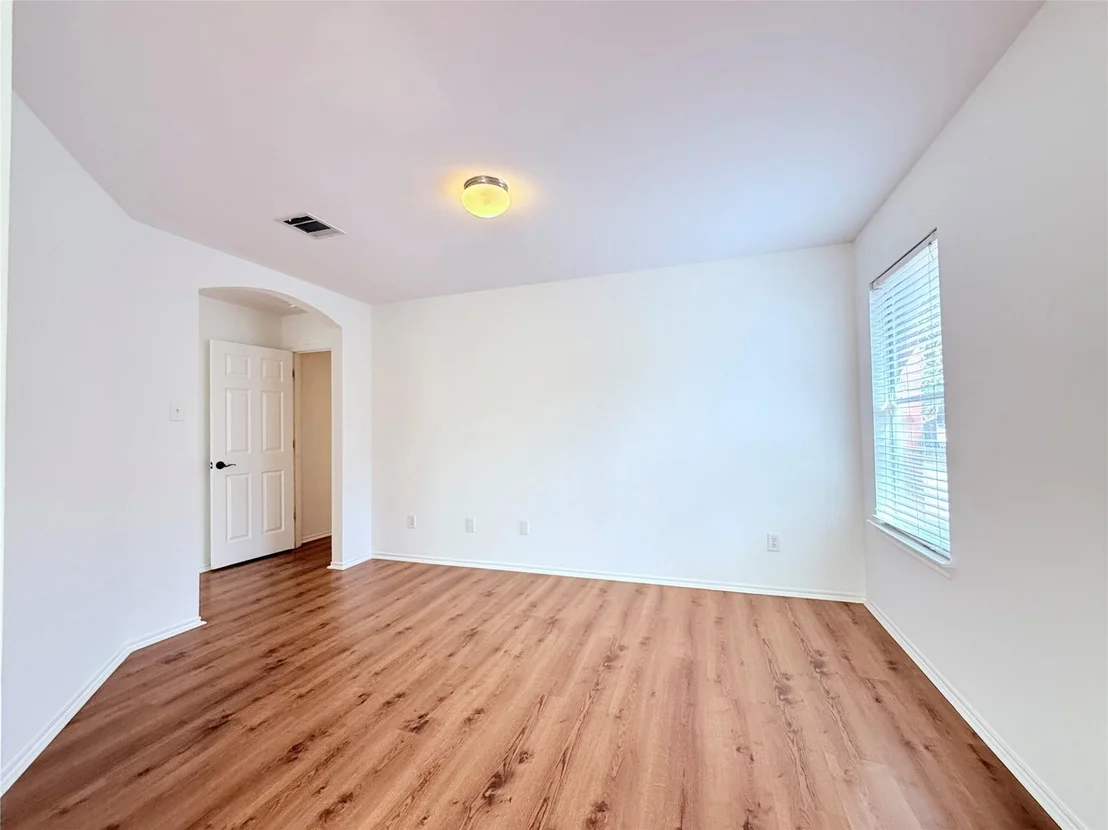 Photo of 105 Carol Ave