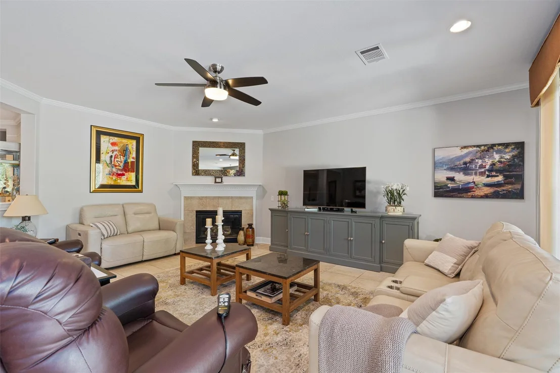 Photo of 301 Goose Island DR