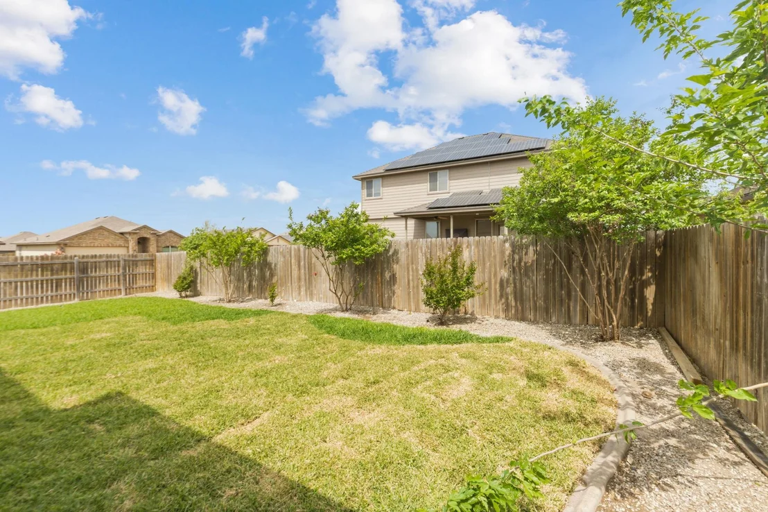 Photo of 301 Serpentine LN