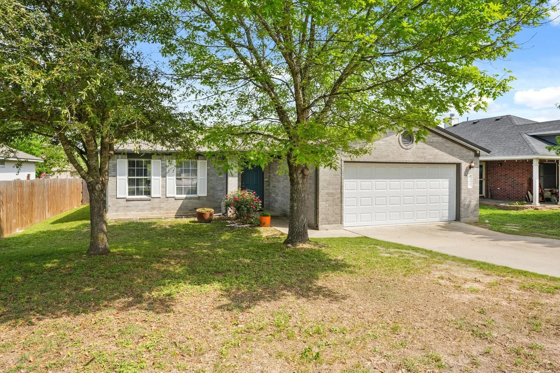 Photo of 208 Fall Creek DR