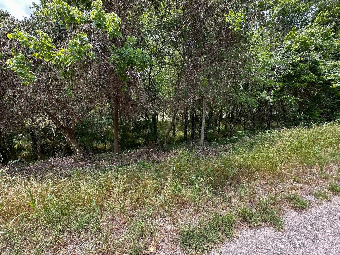 Photo of 486 S Riverside DR