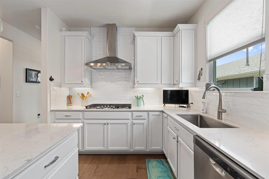 Photo of 706 Kitty Hawk RD