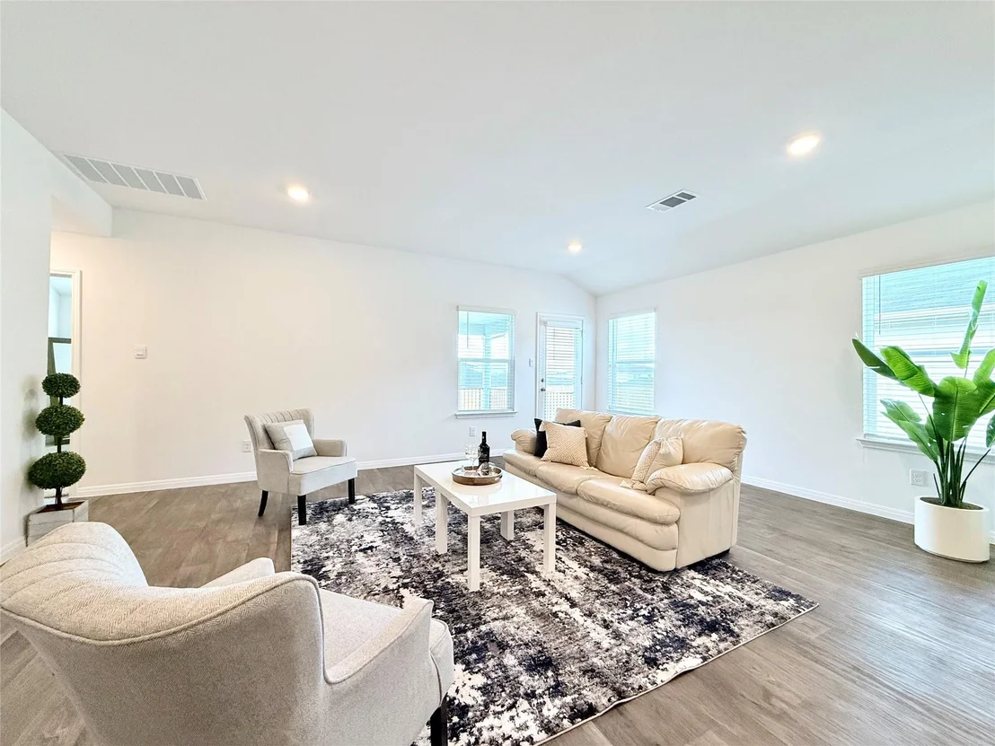 Photo of 598 Gladiola LOOP