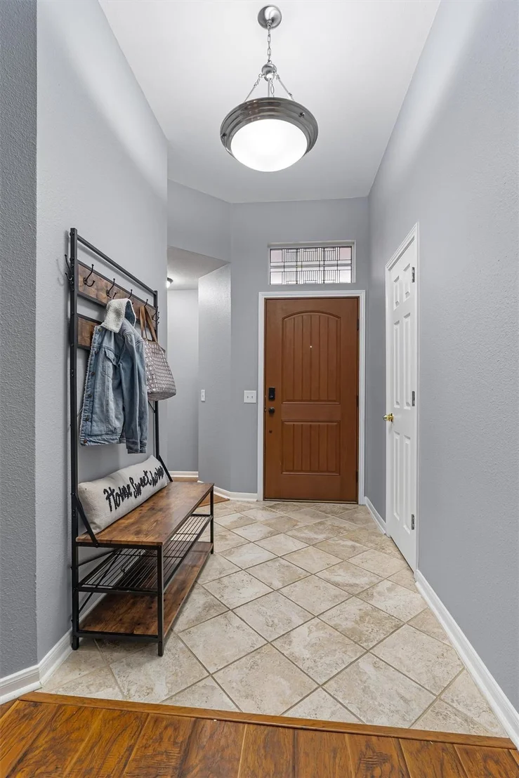 Photo of 121 Dogwood DR