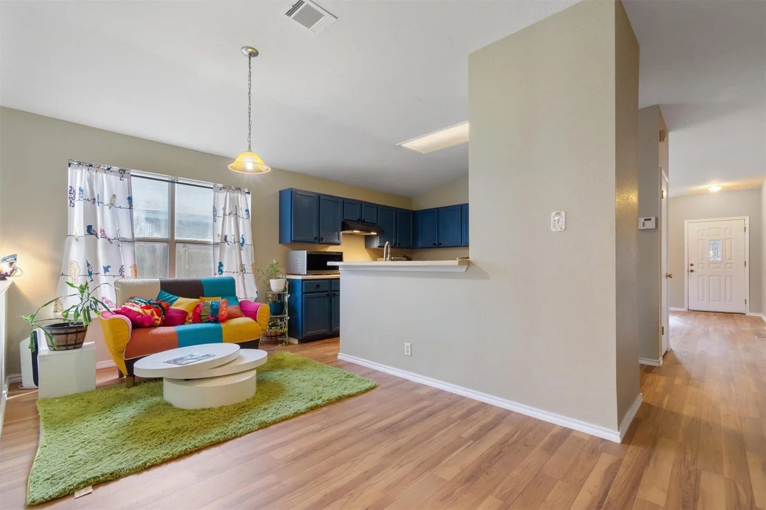 Photo of 4101 Louise Lee DR