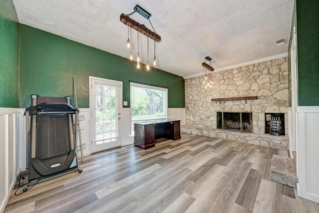 Photo of 2505 Linwood RD