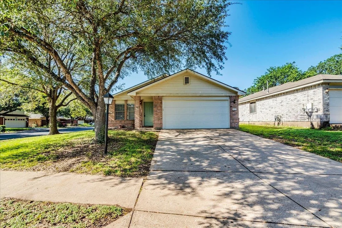 Photo of 1701 Friars Tale LN