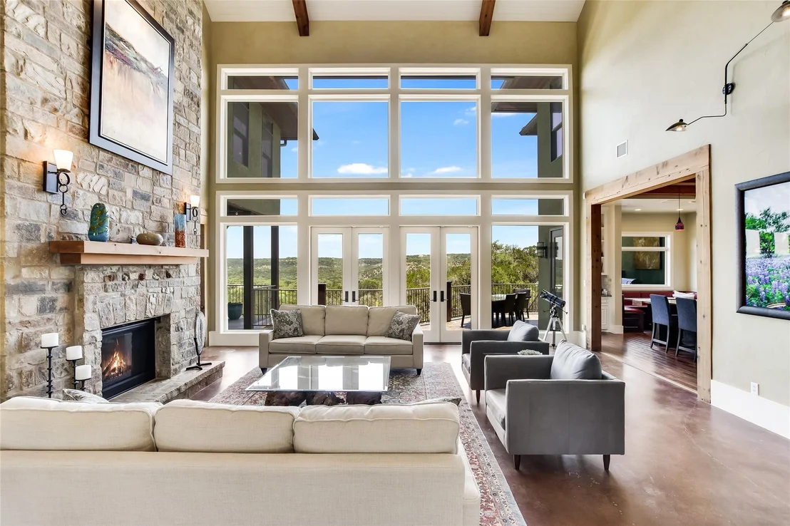 Photo of 400 Hillview RD