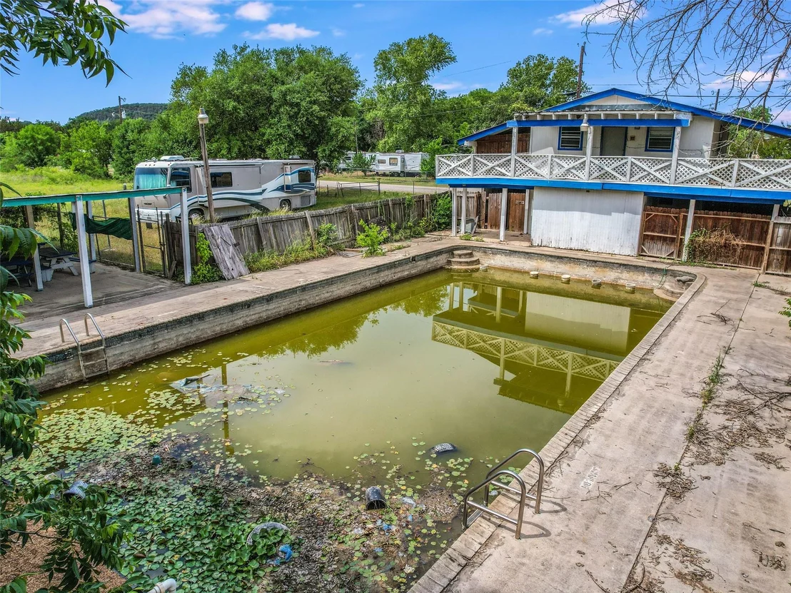 Photo of 201 Oak DR