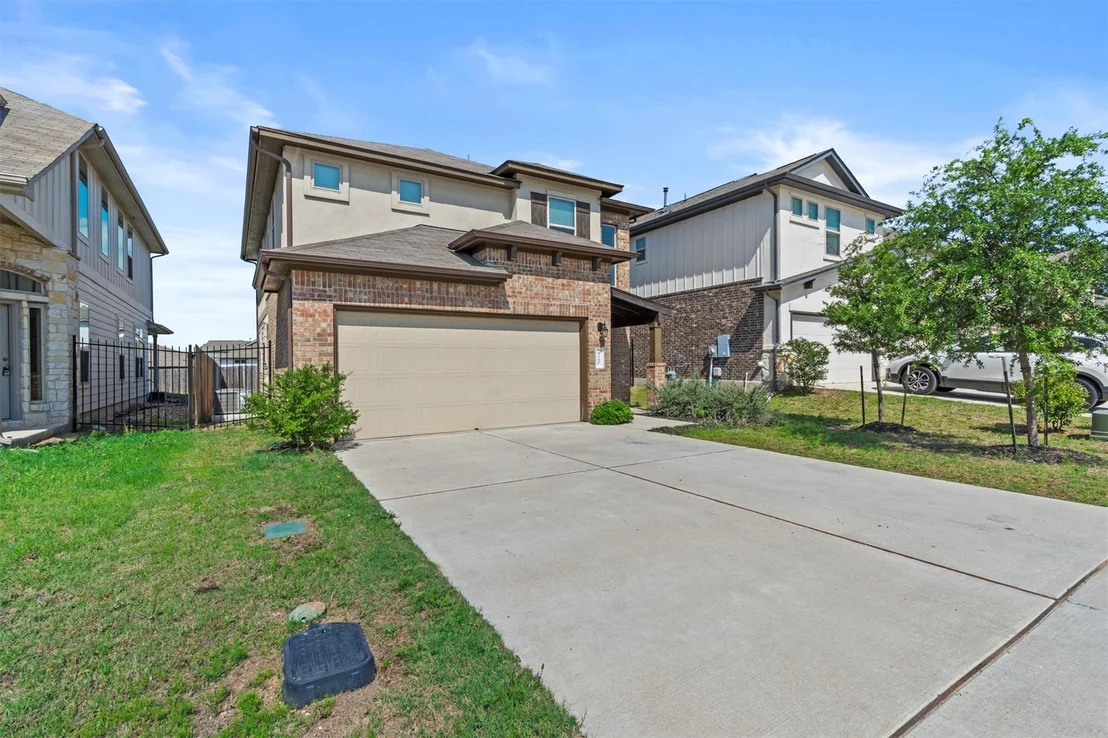 Photo of 520 Betty Ann WAY