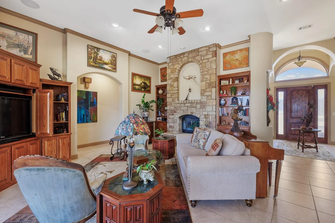 Photo of 108 Oak Bend